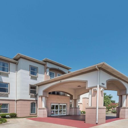 Super 8 By Wyndham Fort Worth Stockyards Exterior photo