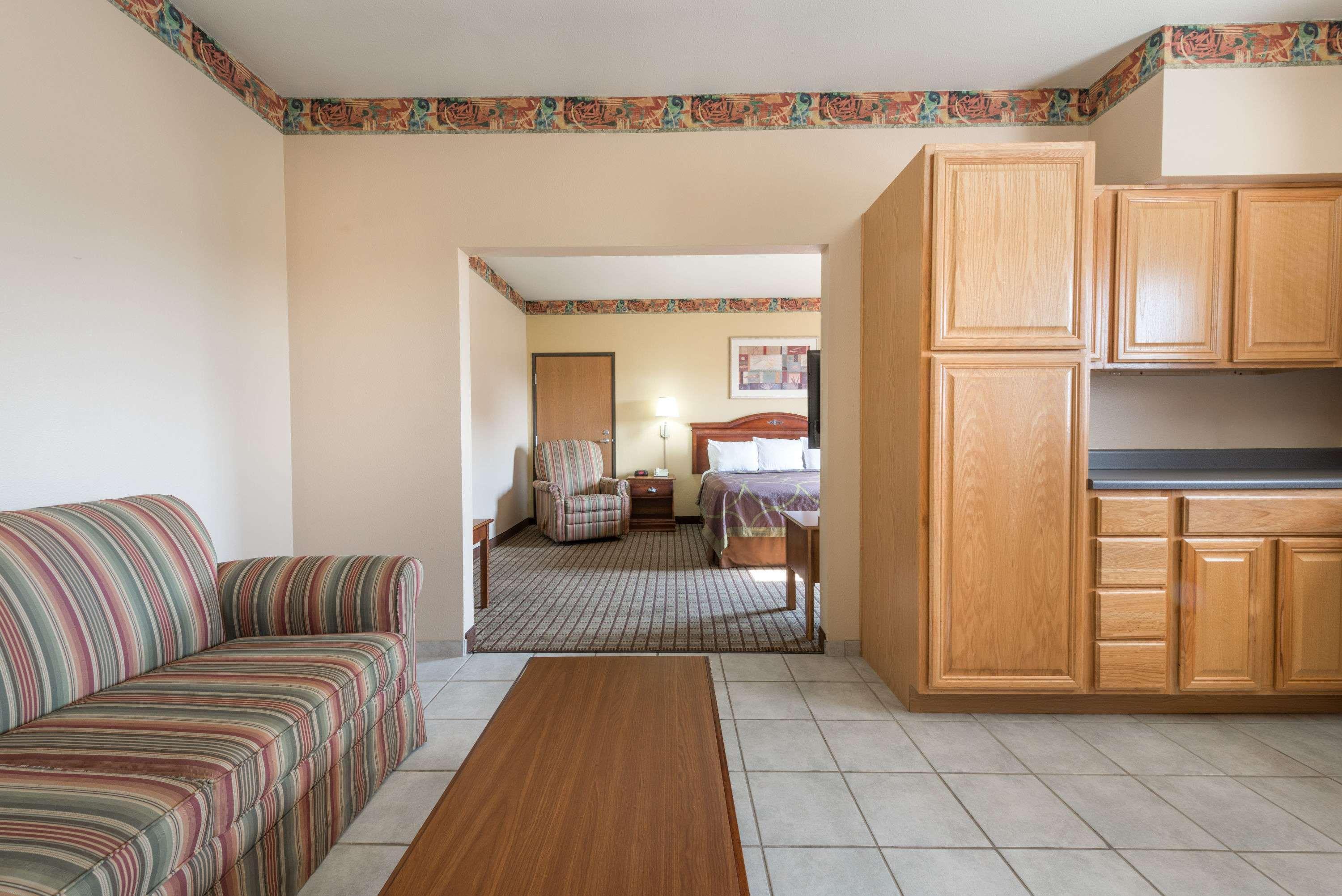 Super 8 By Wyndham Fort Worth Stockyards Exterior photo